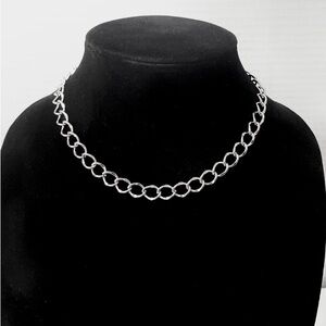 Elegant Silver Circle-Link Chain Necklace